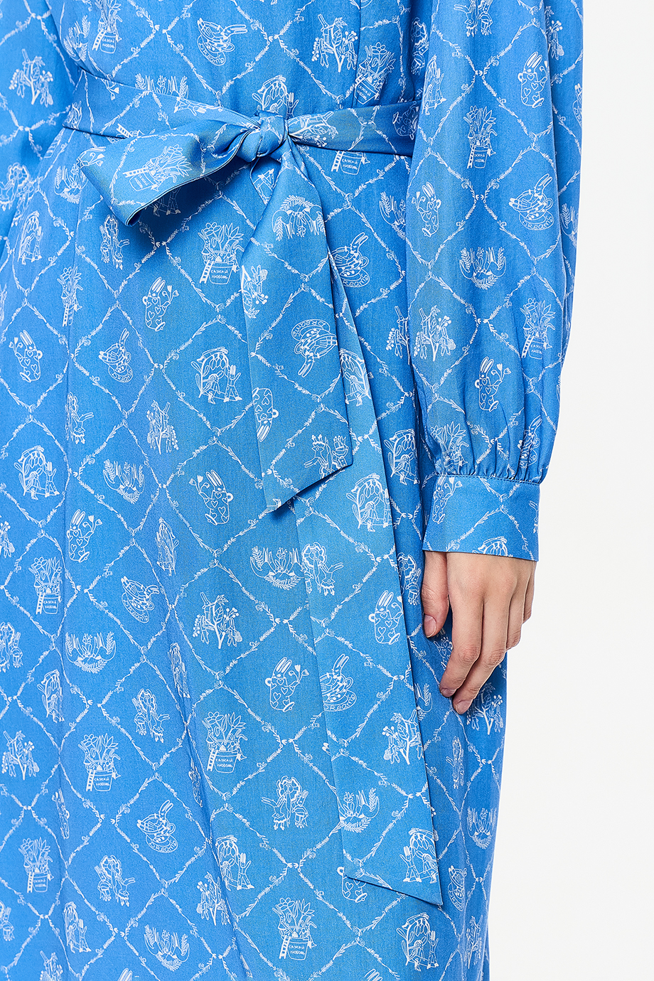 Платье приталенное с принтом