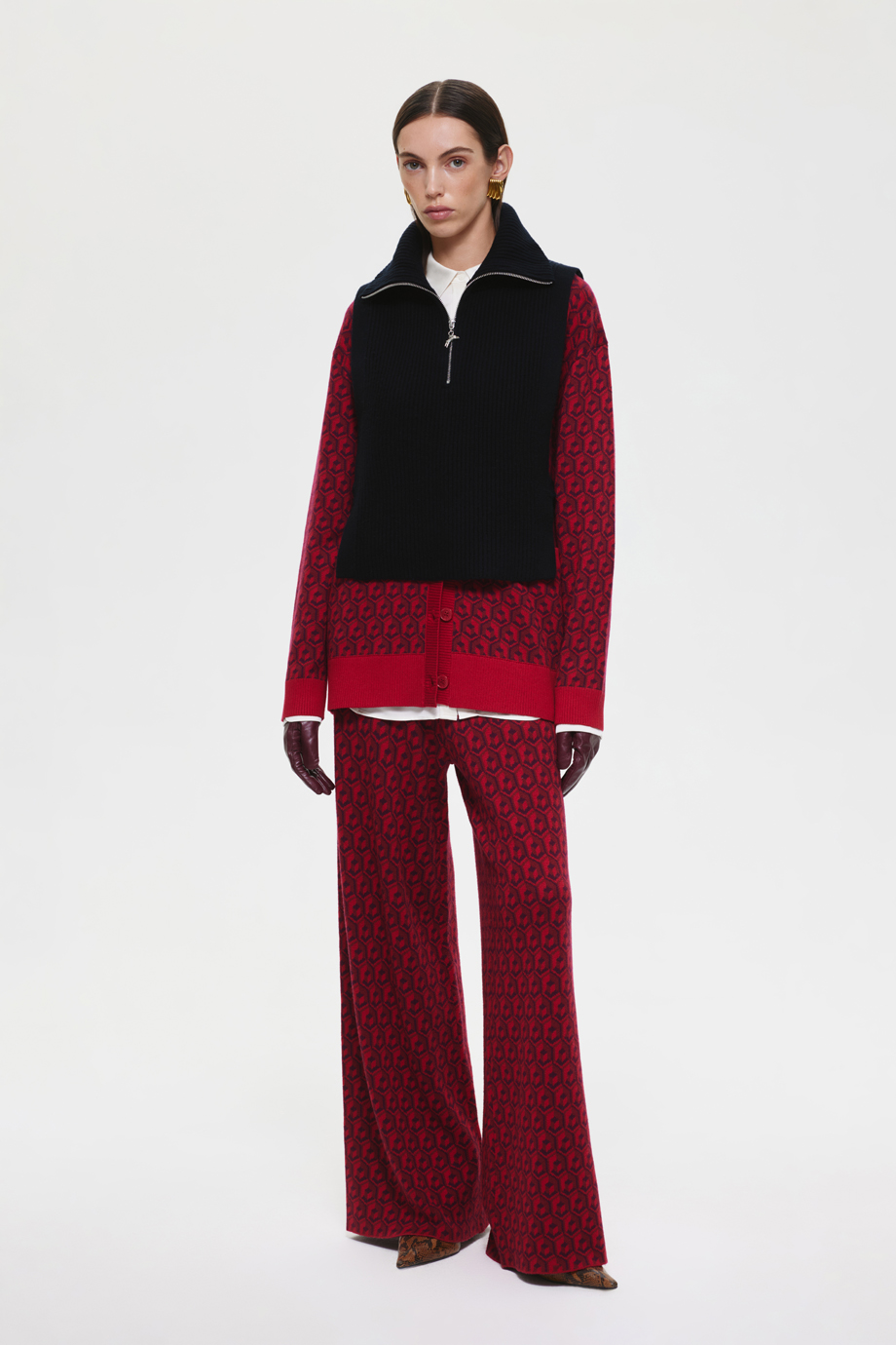 Шерстяная манишка