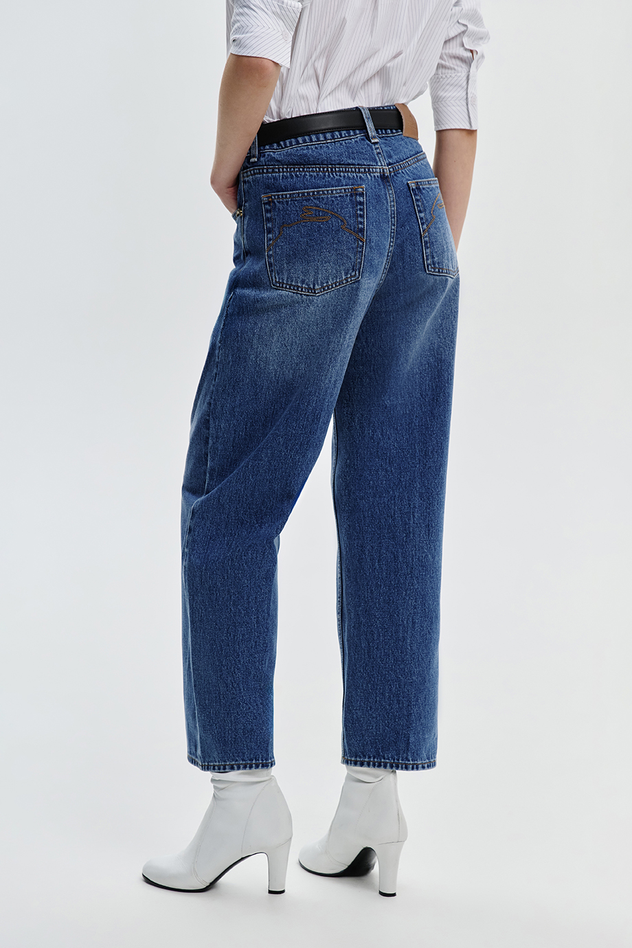 Джинсы Tapered