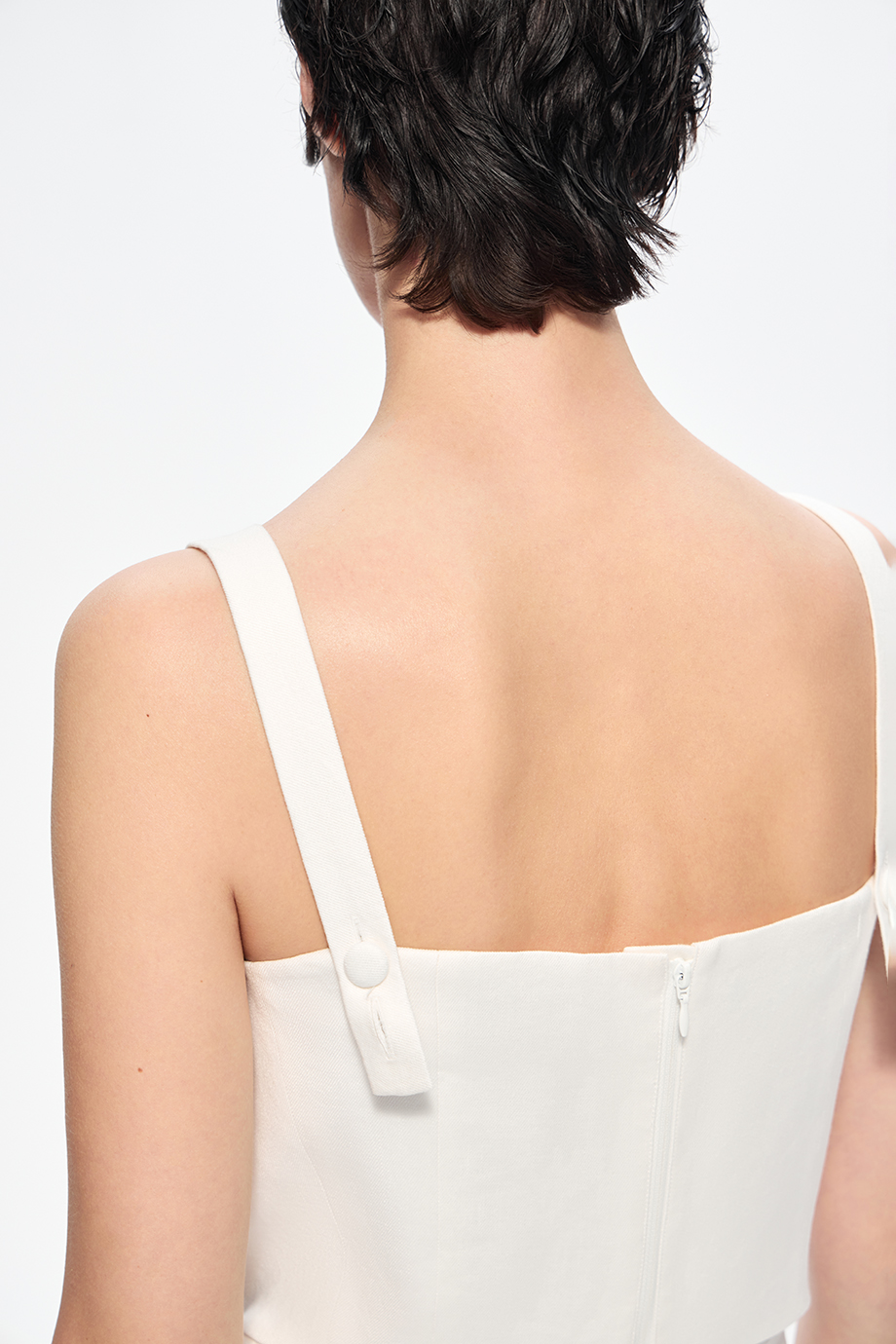 Топ из эластичного льна с вышивкой