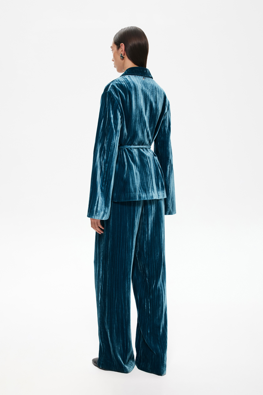 Брюки из жжатого вискозного бархата