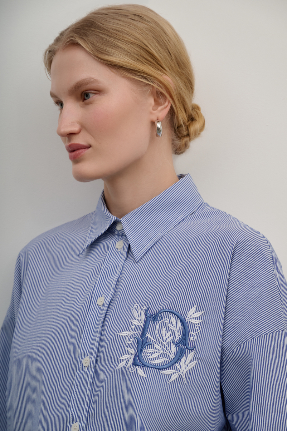 Рубашка свободная с вышивкой