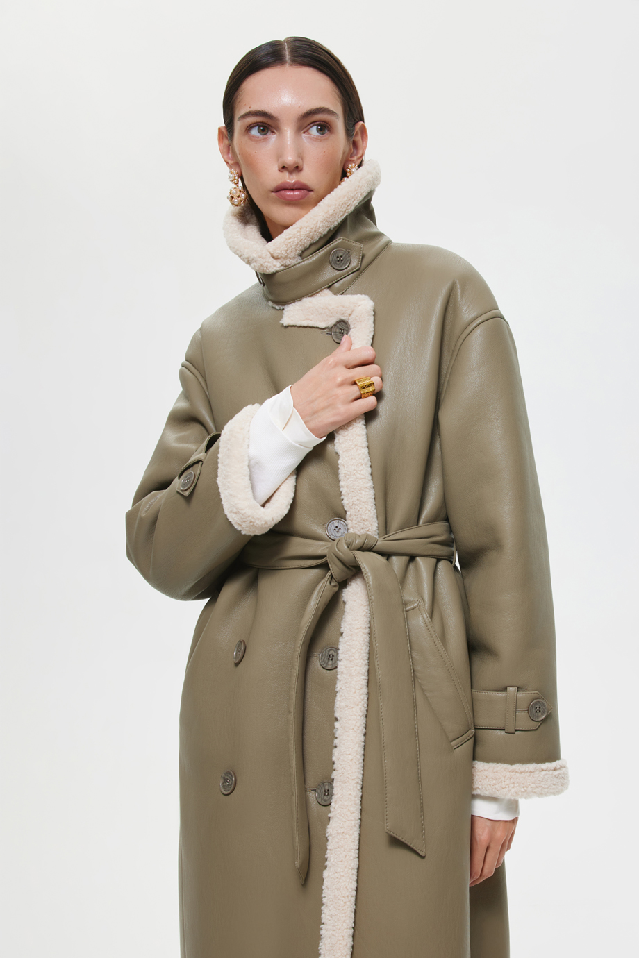 Утепленное пальто Akhmadullina Dreams 225101020204231/107000 Утепленное пальто Akhmadullina Dreams 225101020204231/107000