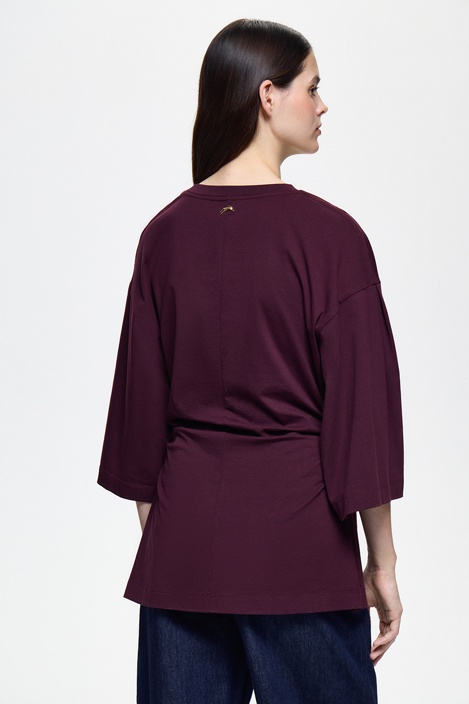 Футболка приталенная