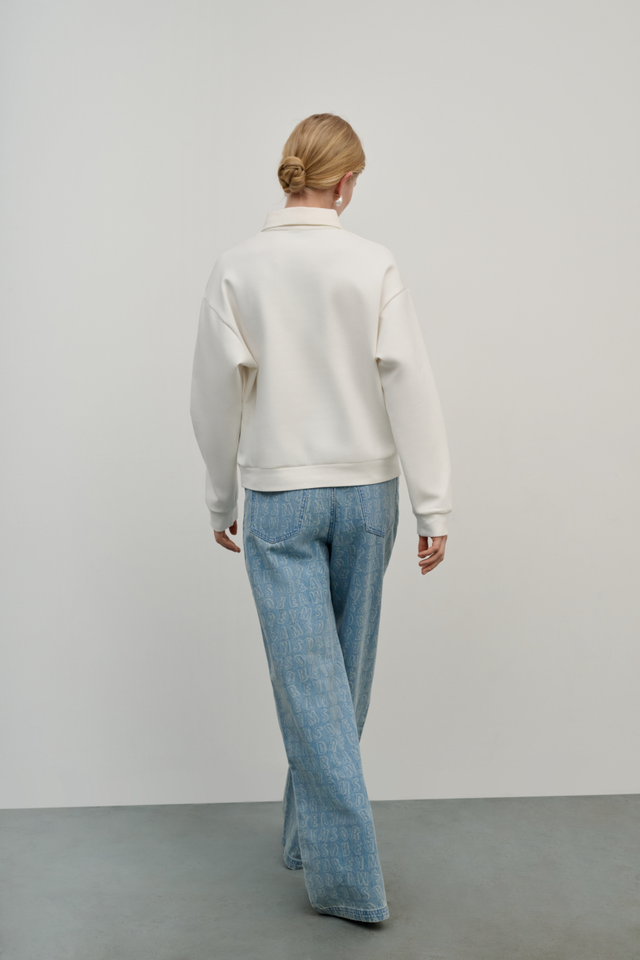 Свитшот-поло с вышивкой