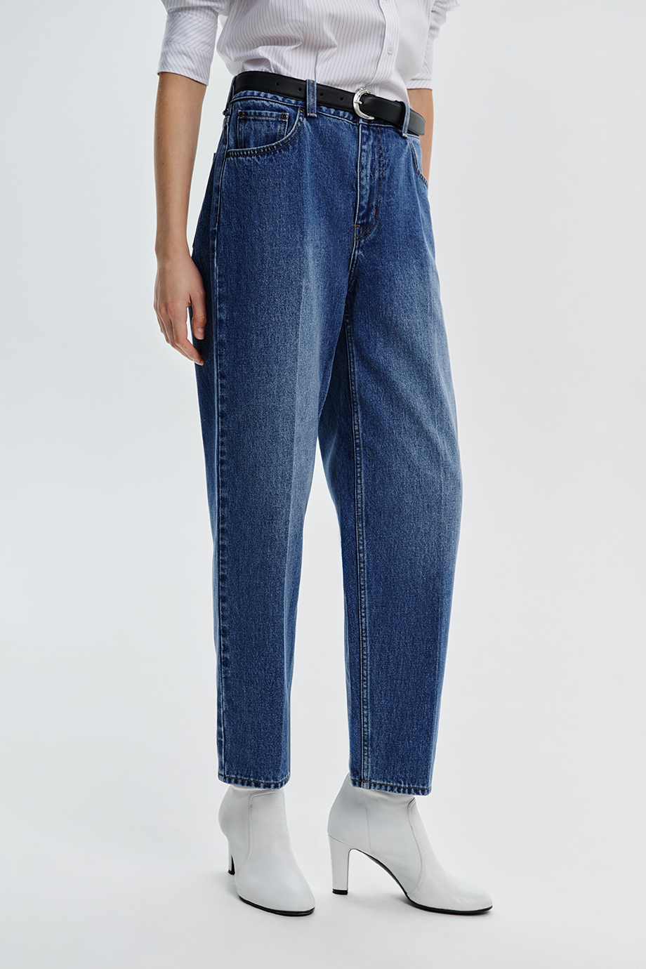 Джинсы Tapered
