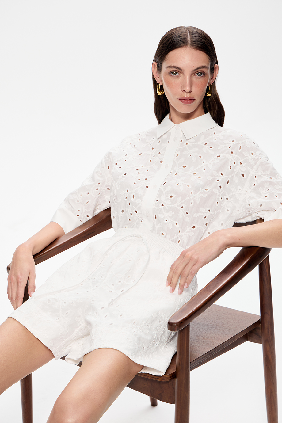 Шорты из хлопкового шитья Шорты из хлопкового шитья