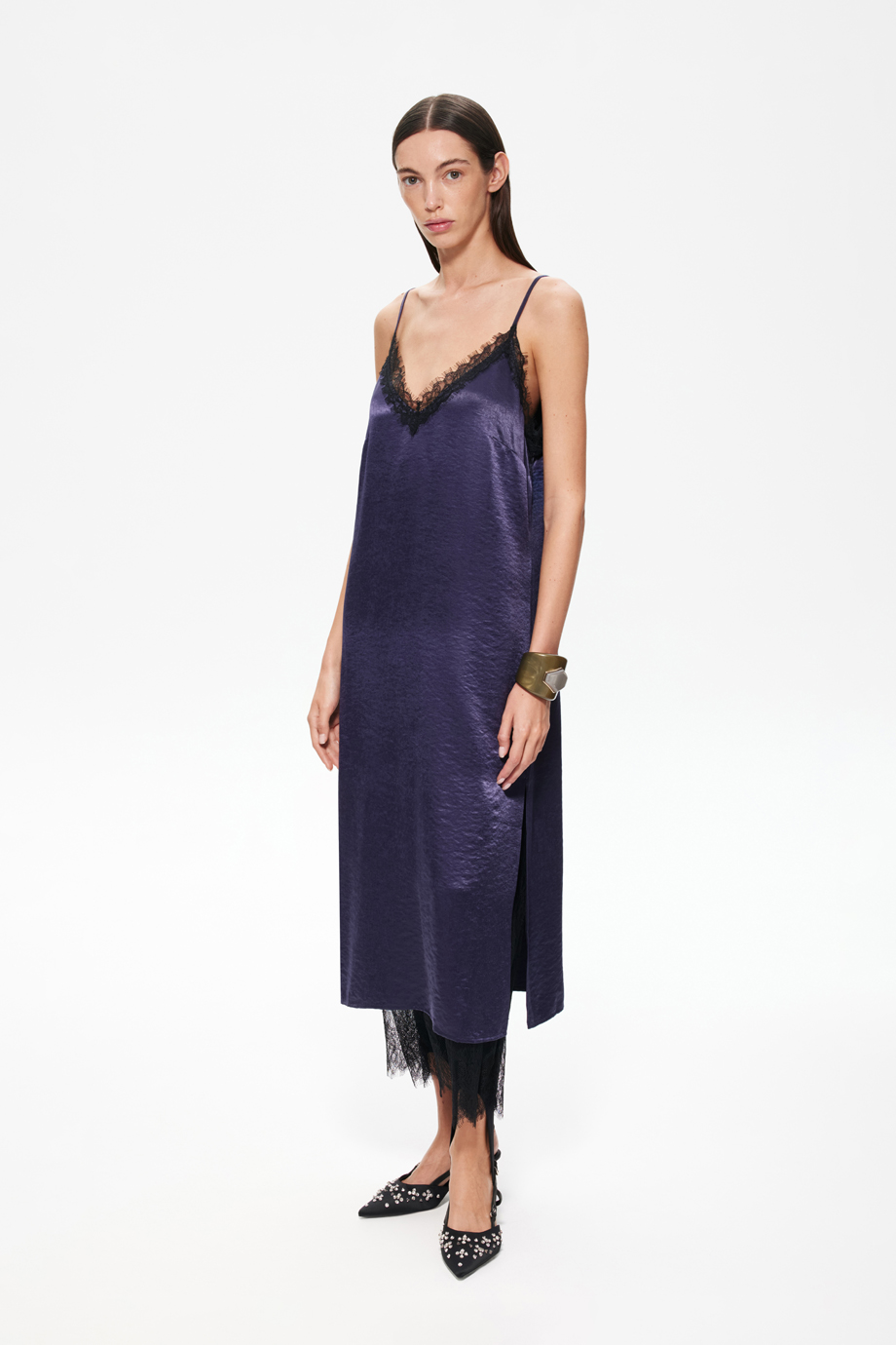 Платье-комбинация с кружевом