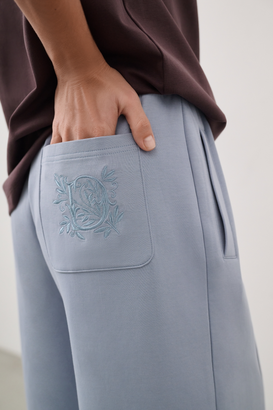 Брюки трикотажные