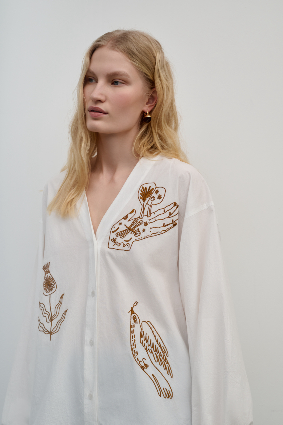 Блузка хлопковая с вышивками