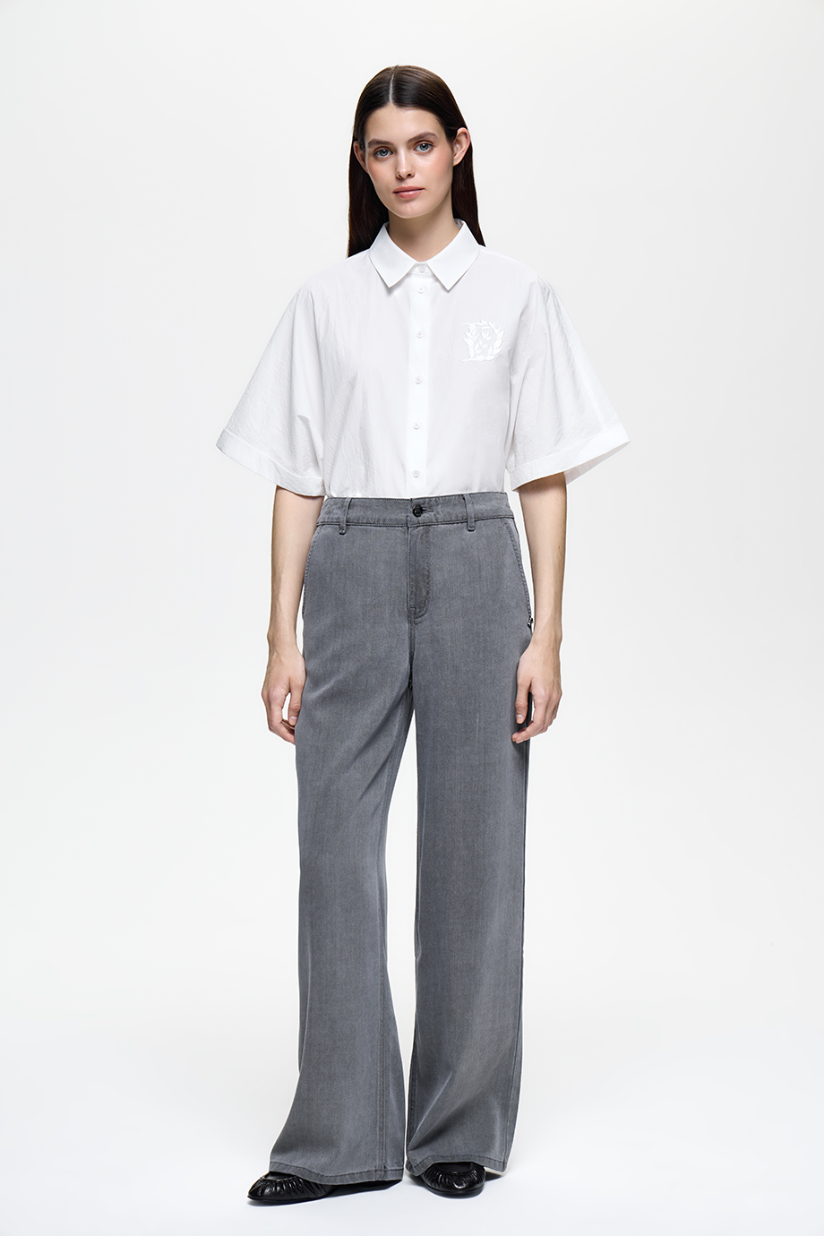 Джинсы с эластичным поясом из легкого денима