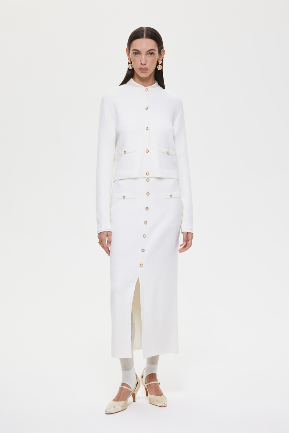 Кардиган с жемчужными пуговицами