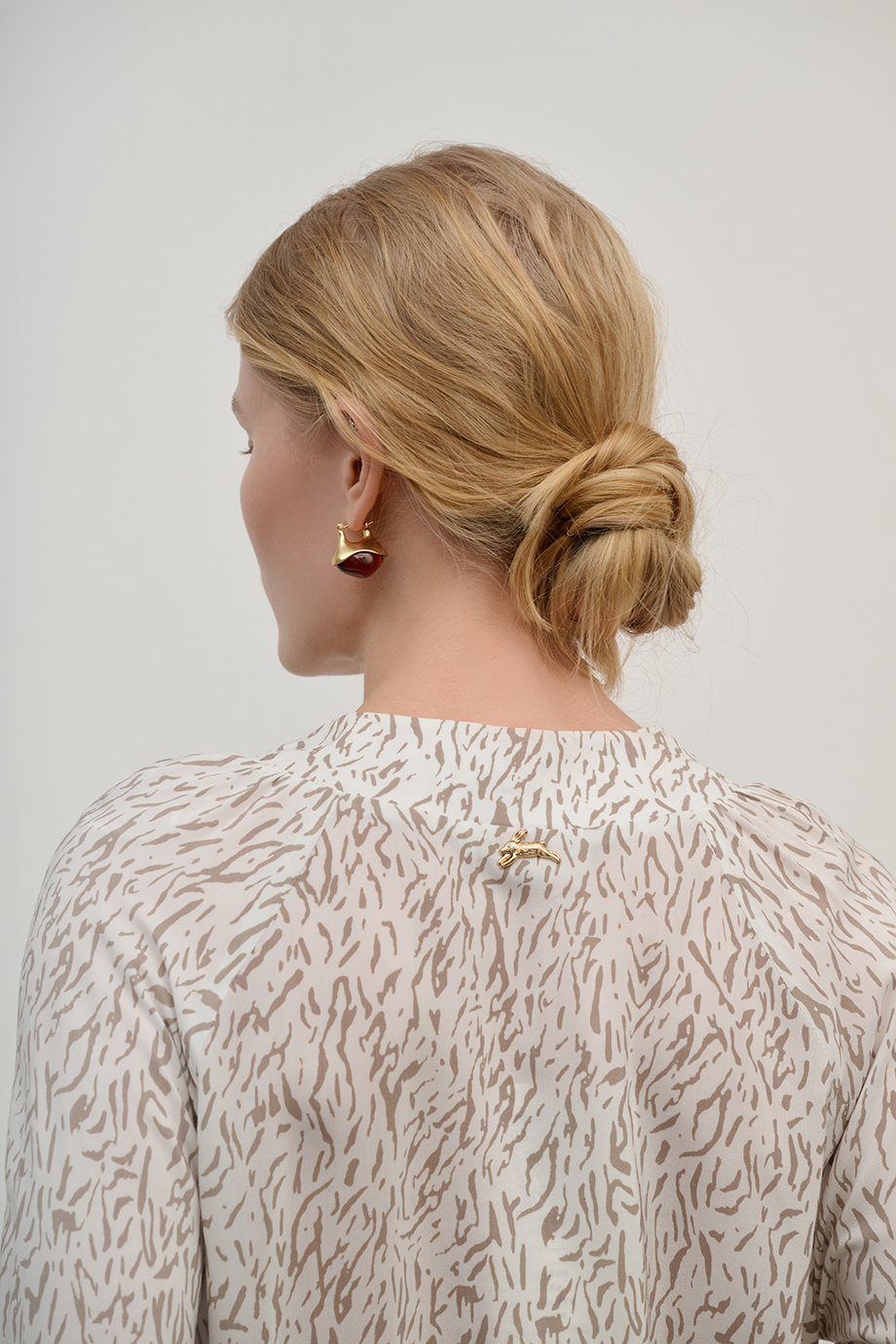 Платье с купонным принтом