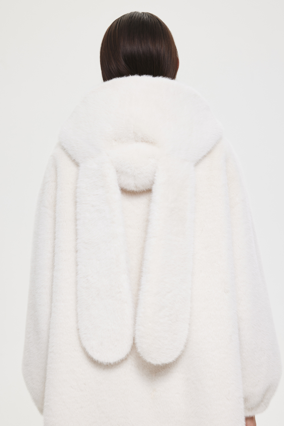 Шуба из экомеха с ушками