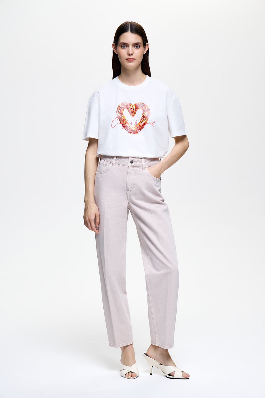 Джинсы Tapered Fit