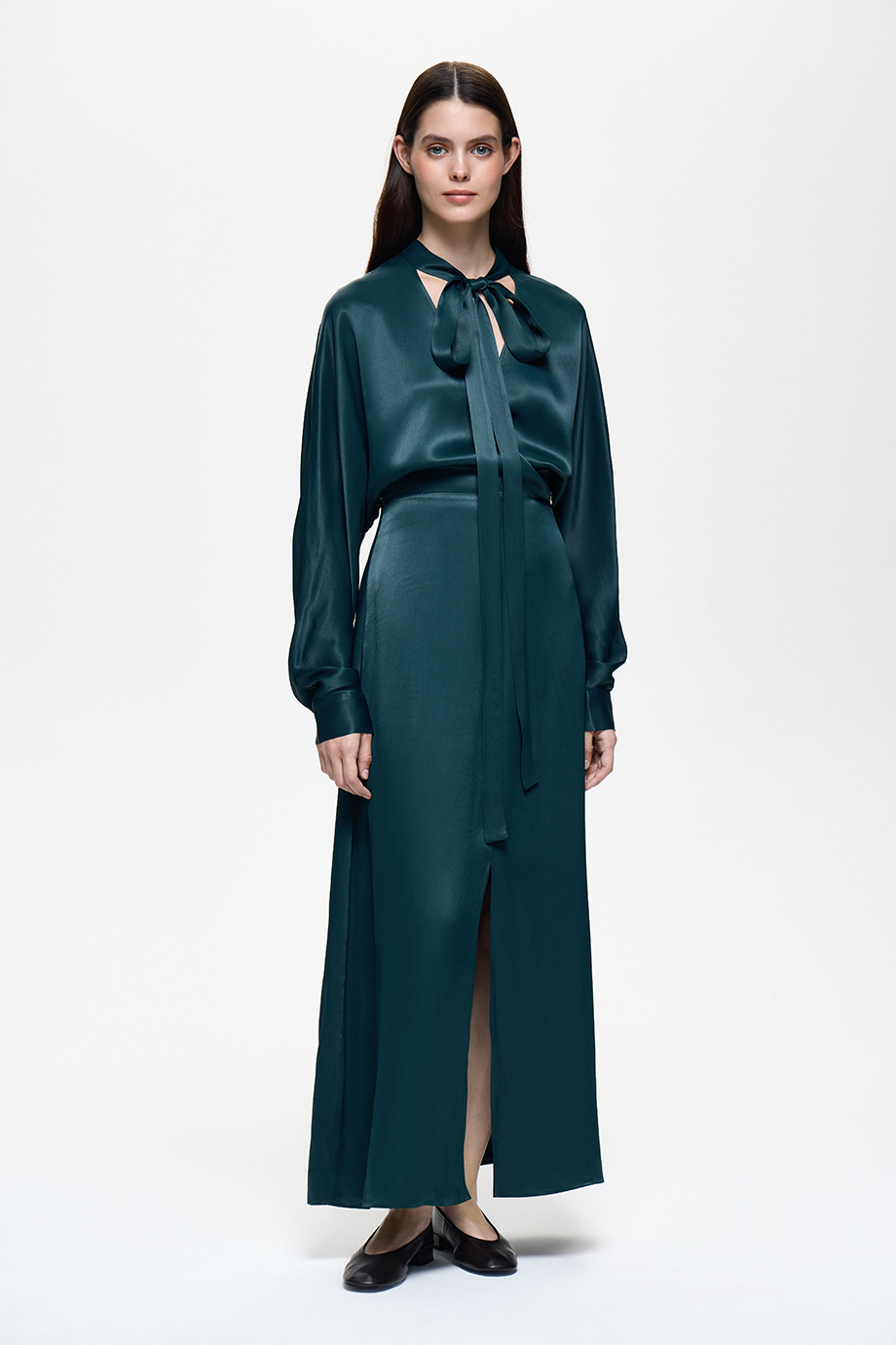 Платье из сатина с бантом