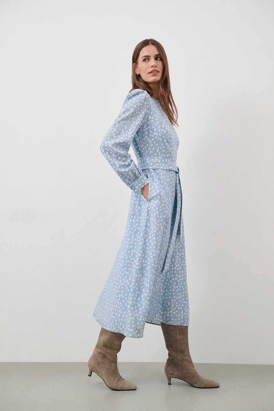 Платье приталенное с принтом