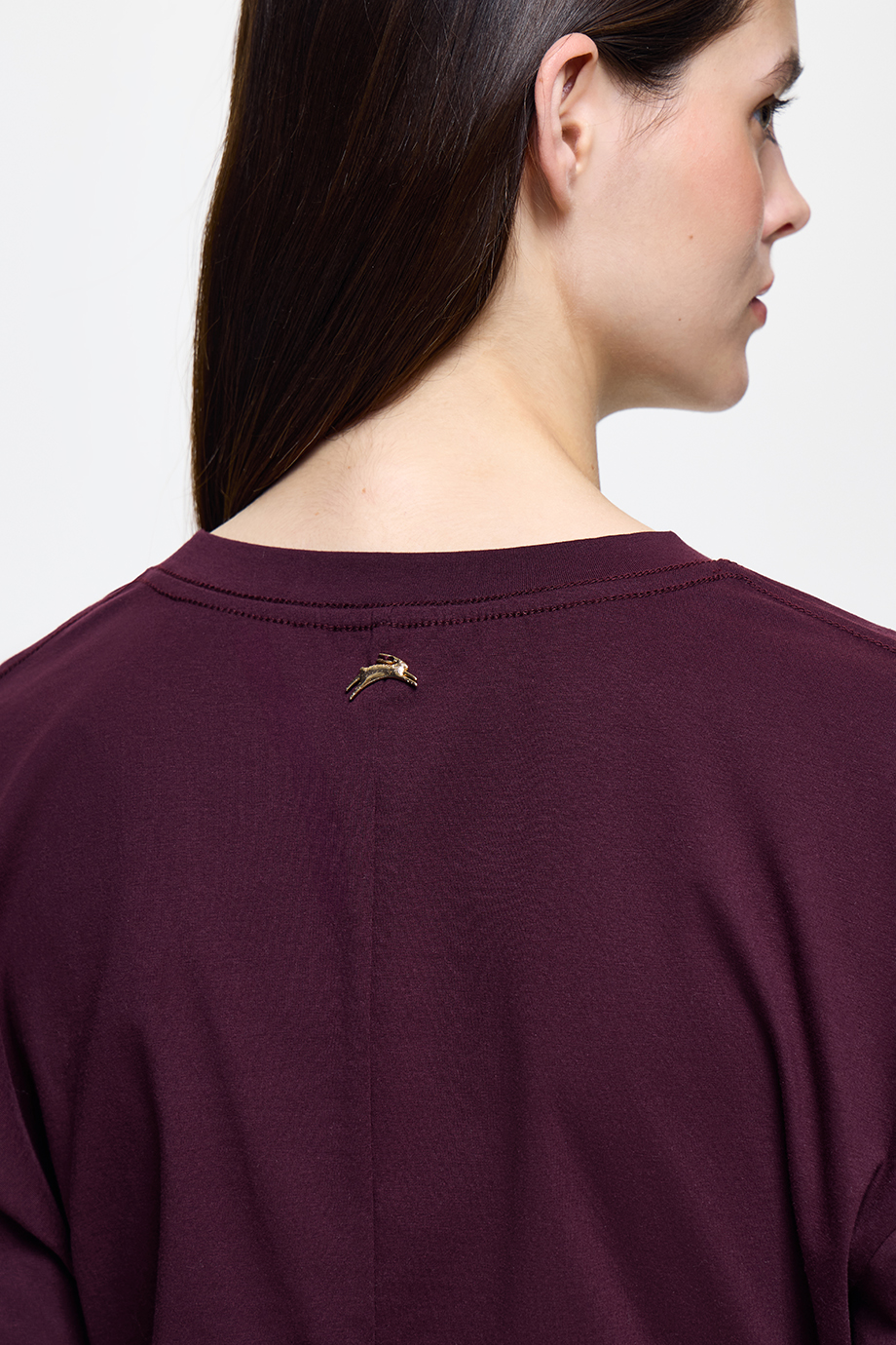 Футболка приталенная