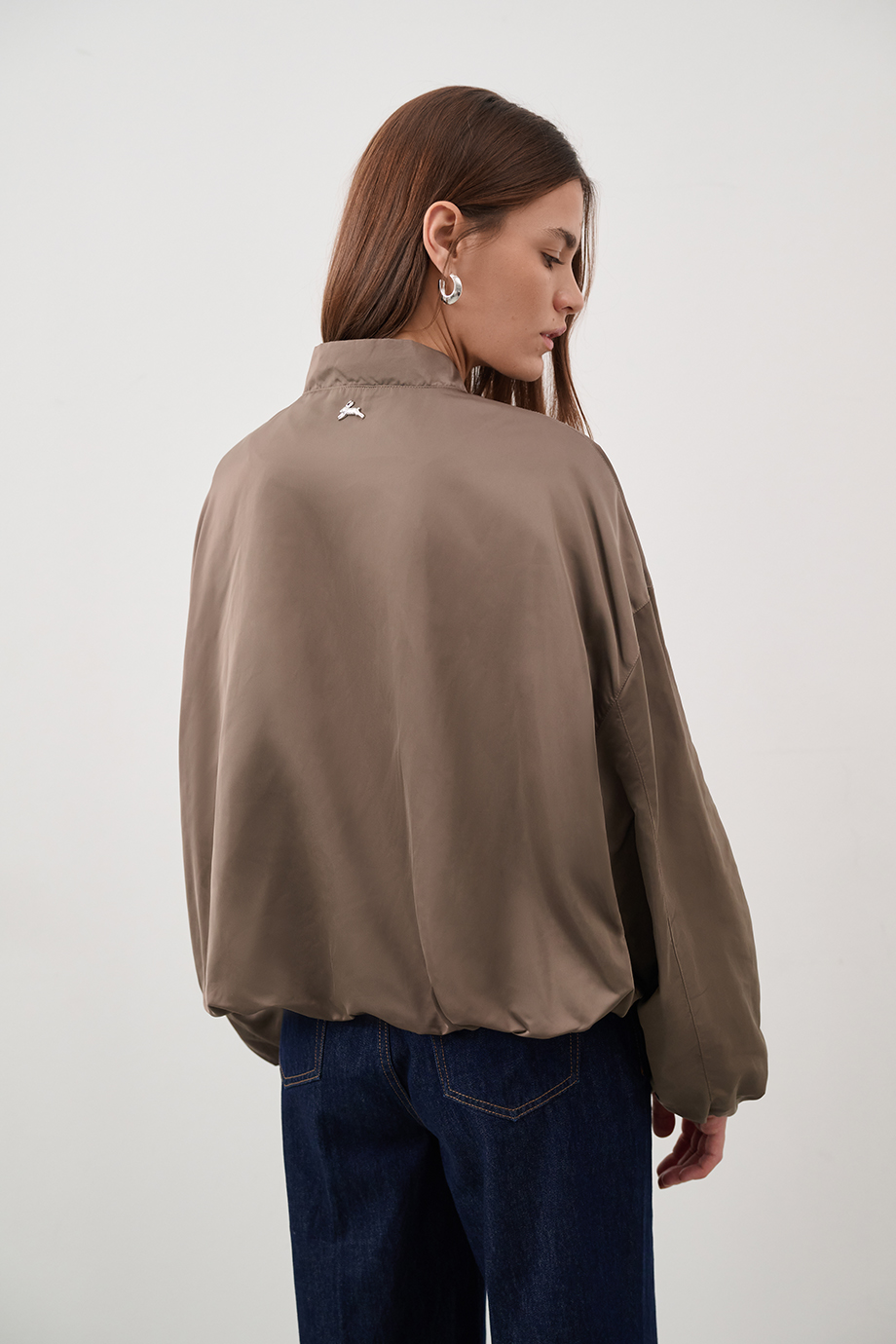 Бомбер с вышивкой