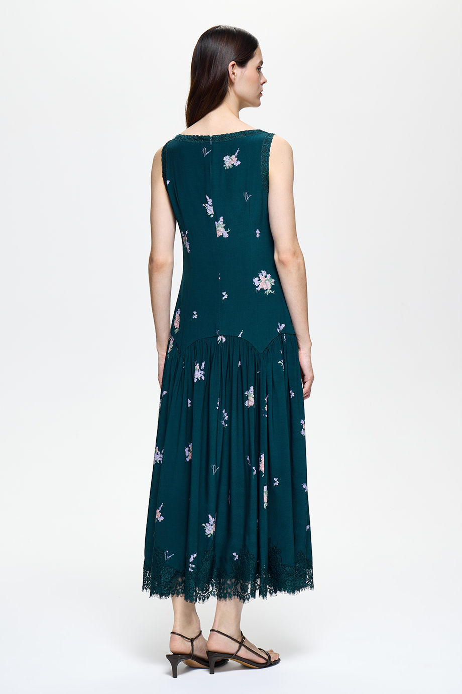 Сарафан с принтом и кружевом