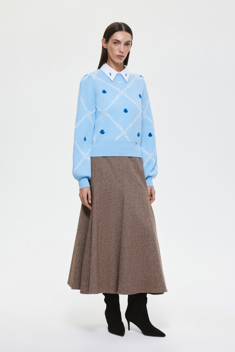 Джемпер с жаккардовым рисунком и вышивкой