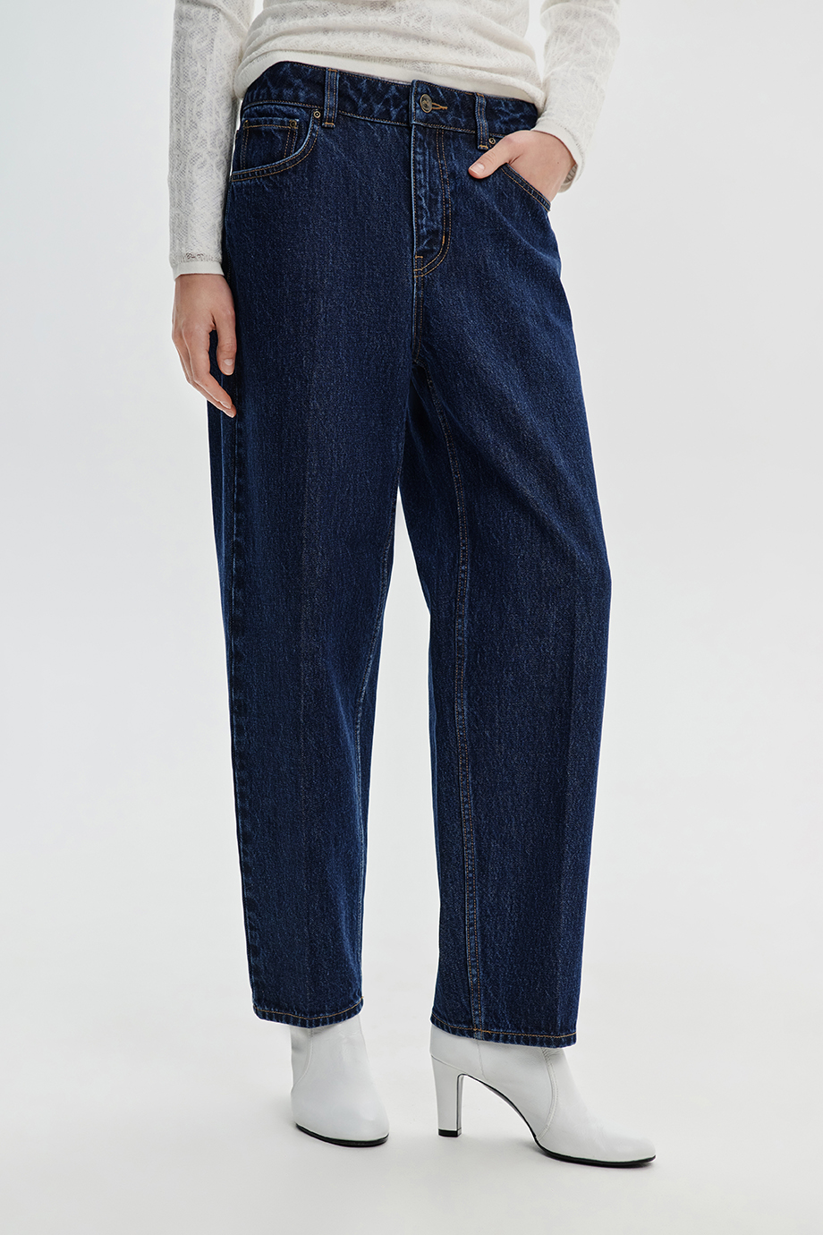 Джинсы Tapered