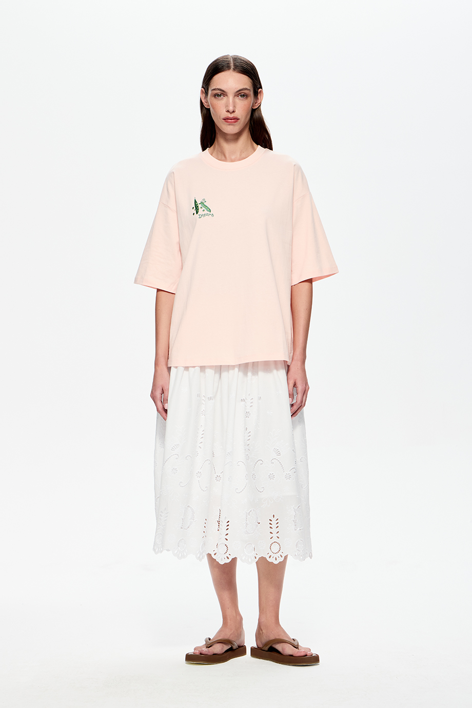 Футболка с вышивкой