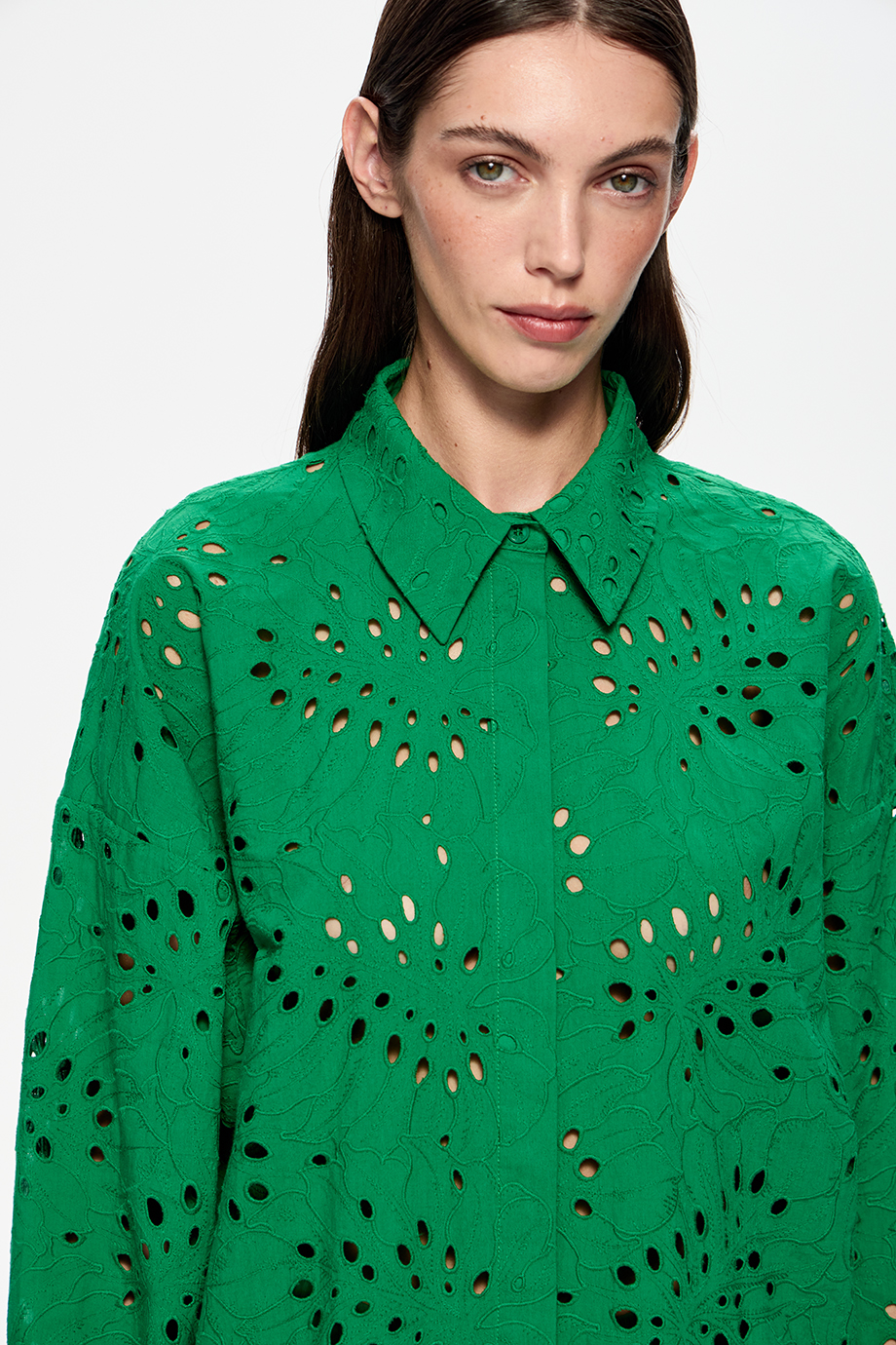 Блузка из хлопкового шитья