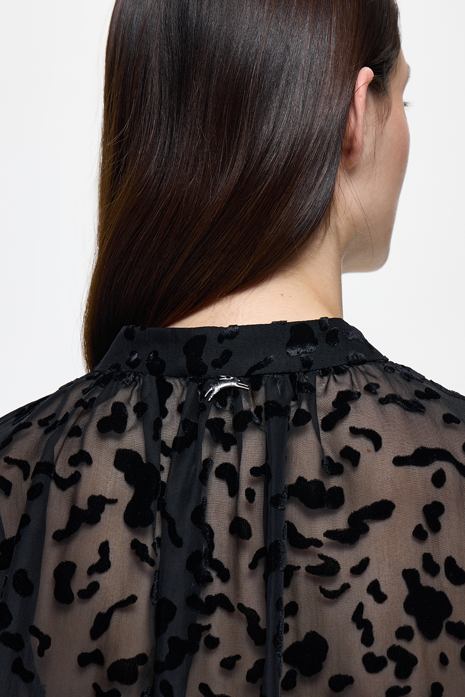 Блузка из деворе