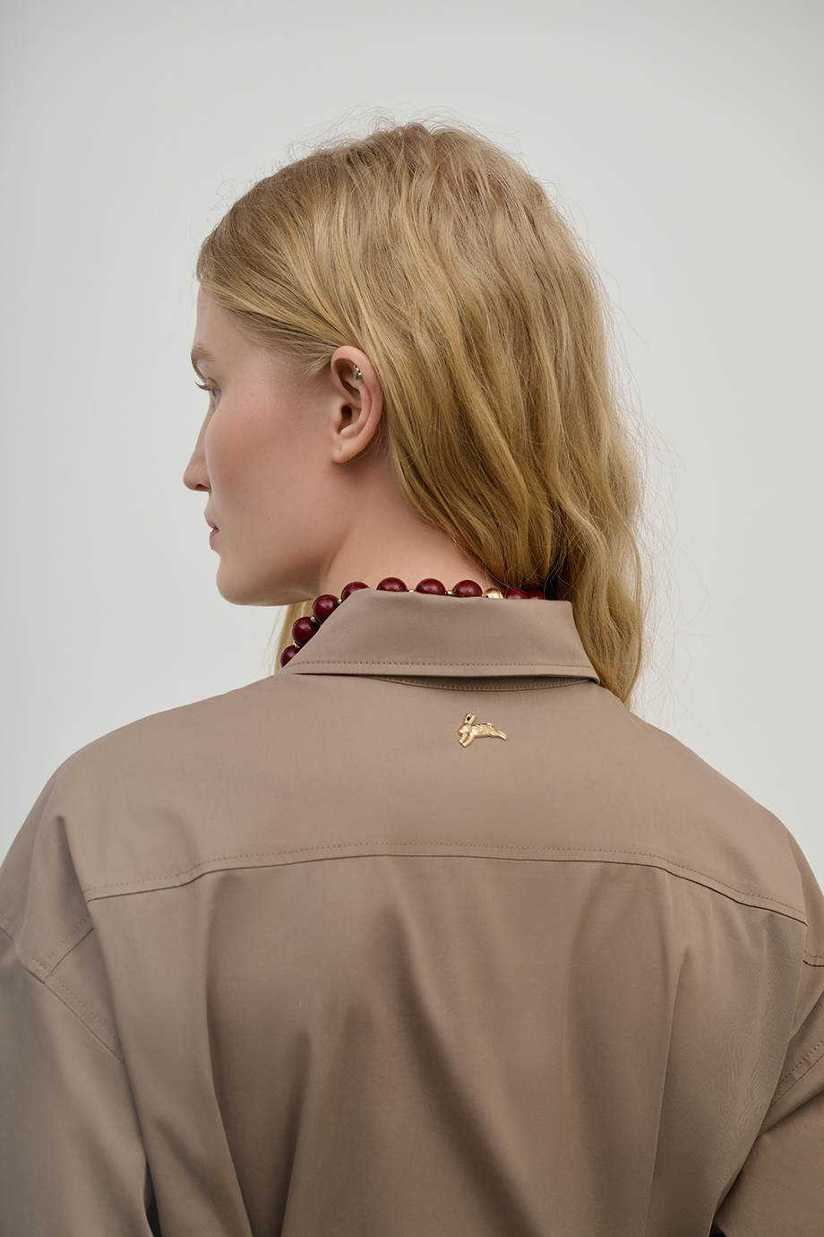 Платье-рубашка с вышивкой