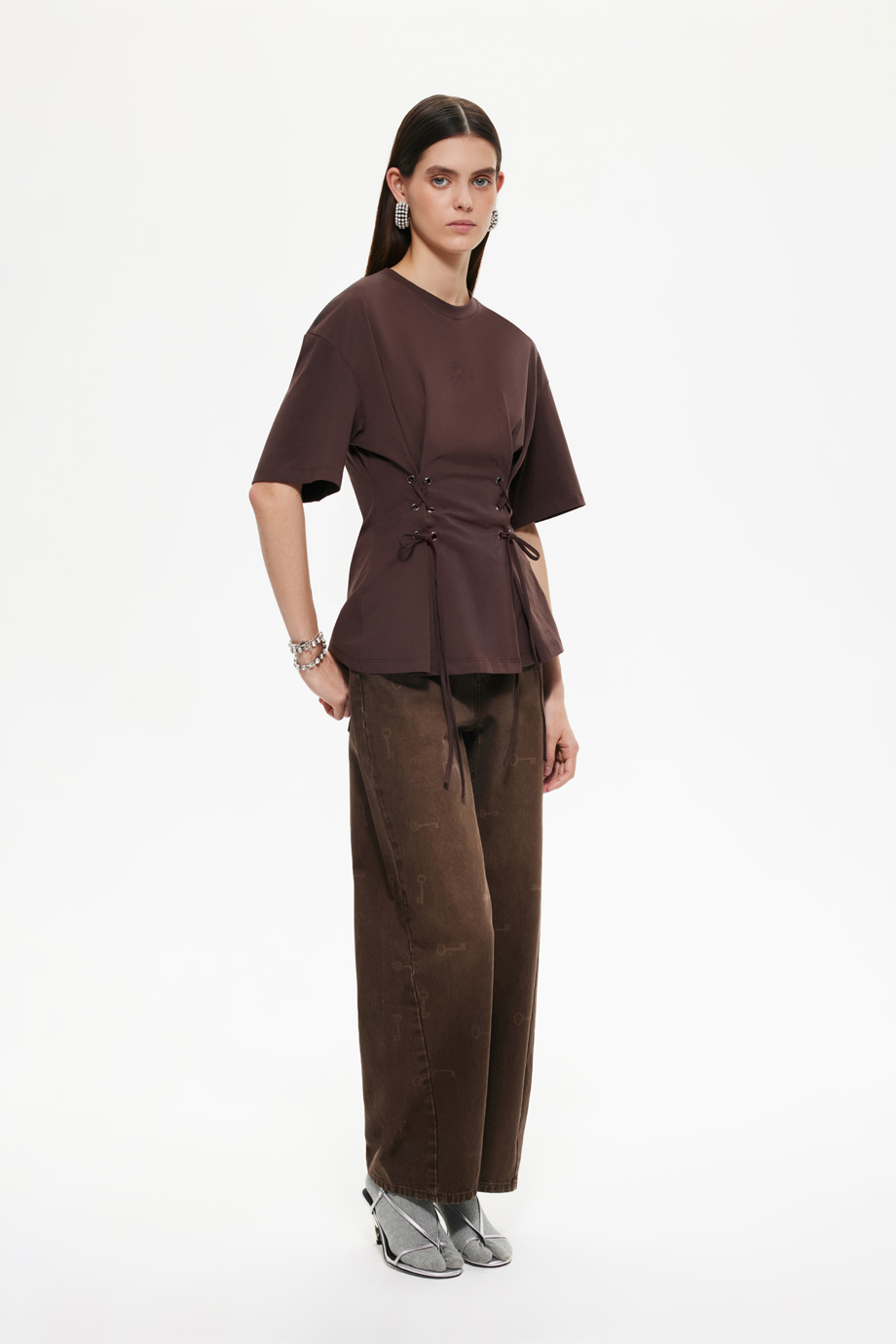 Футболка со шнуровкой