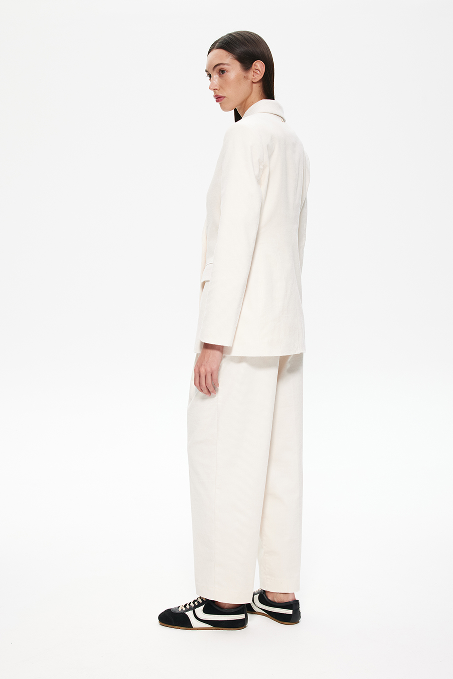 Жакет двубортный из вельвета