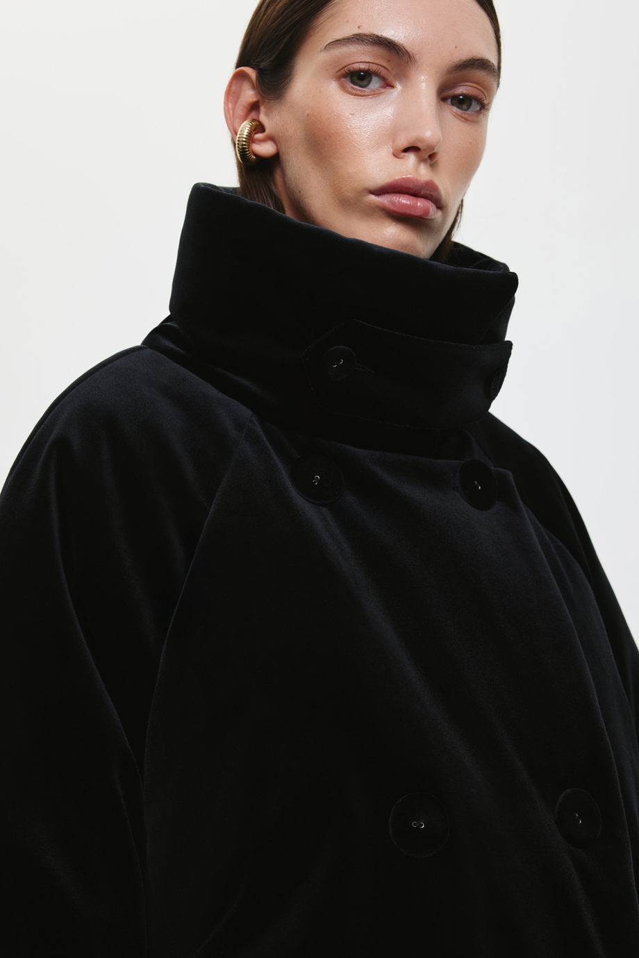 Полупальто утепленное бархатное