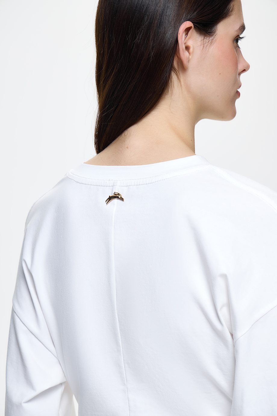 Футболка приталенная