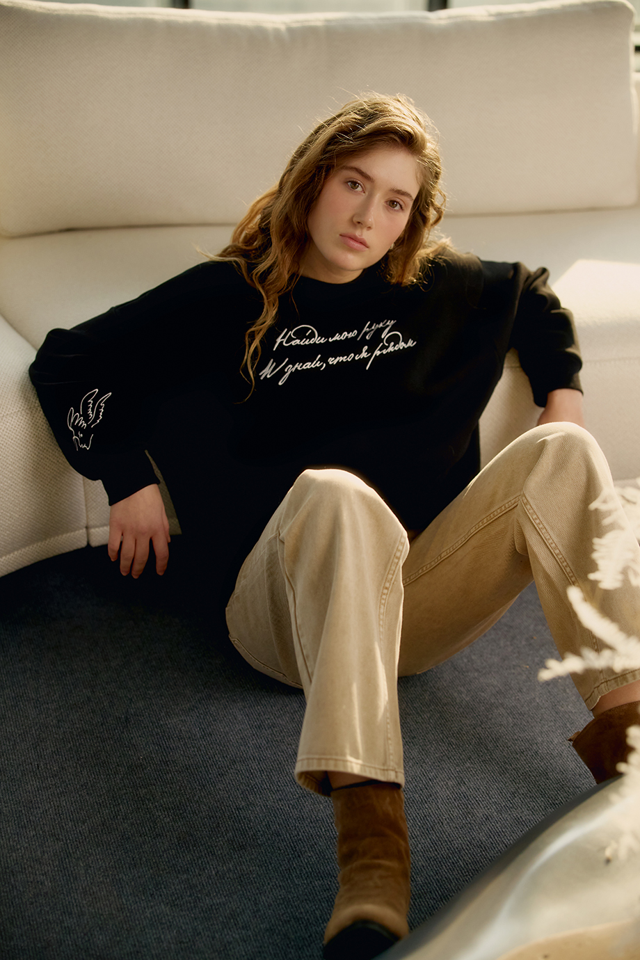 Свитшот с вышивкой