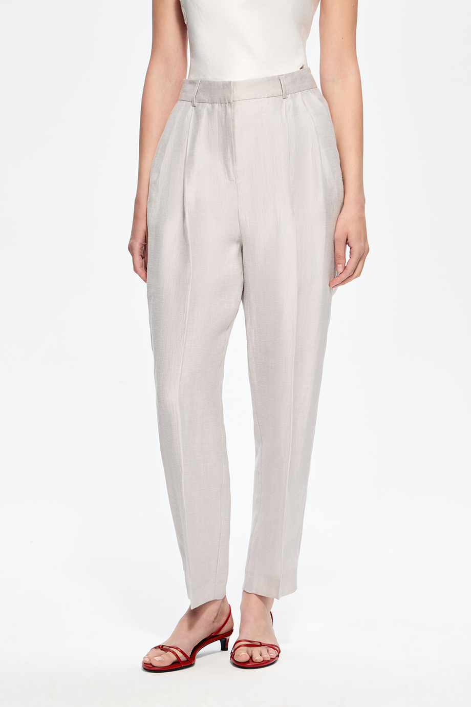 Брюки из жемчужного льна