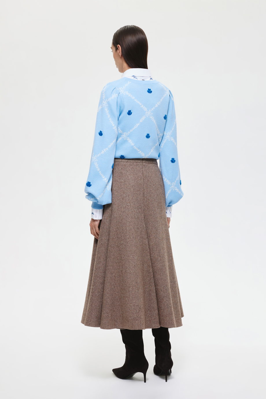 Джемпер с жаккардовым рисунком и вышивкой