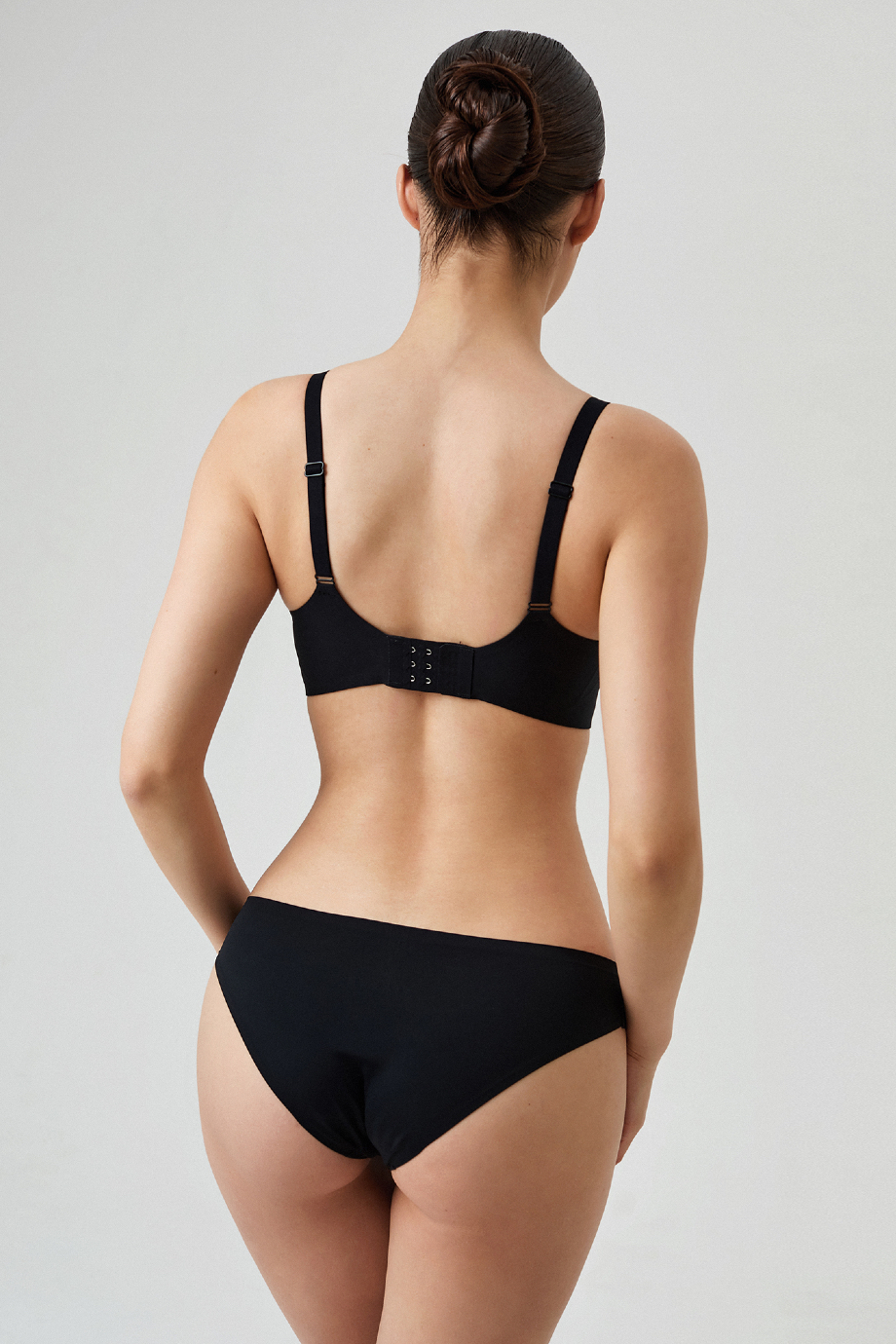 Трусы Женские (Брифы) Akhmadullina Dreams 03340124/черный Трусы Женские (Брифы) Akhmadullina Dreams 03340124/черный