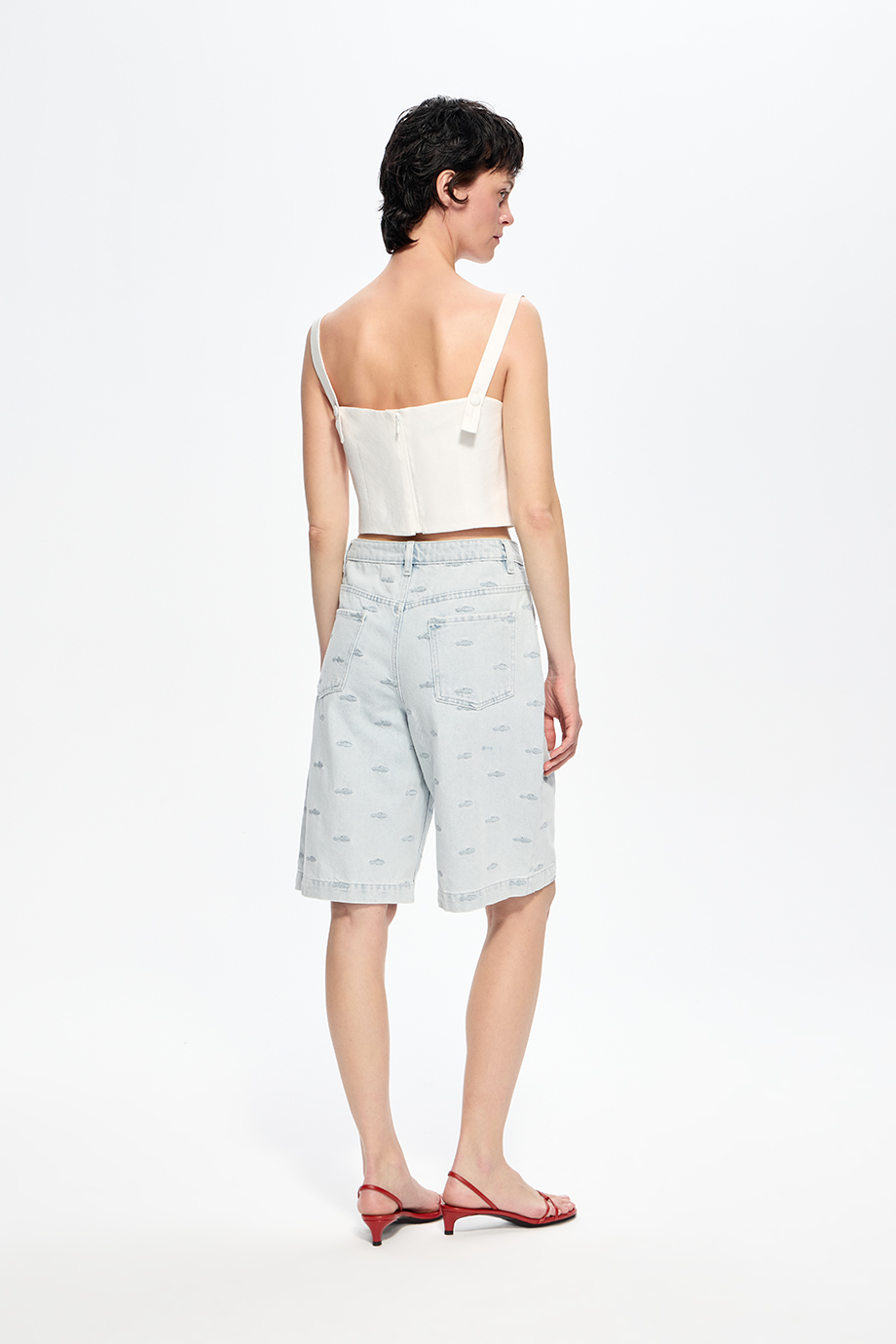 Шорты джинсовые с вышивкой