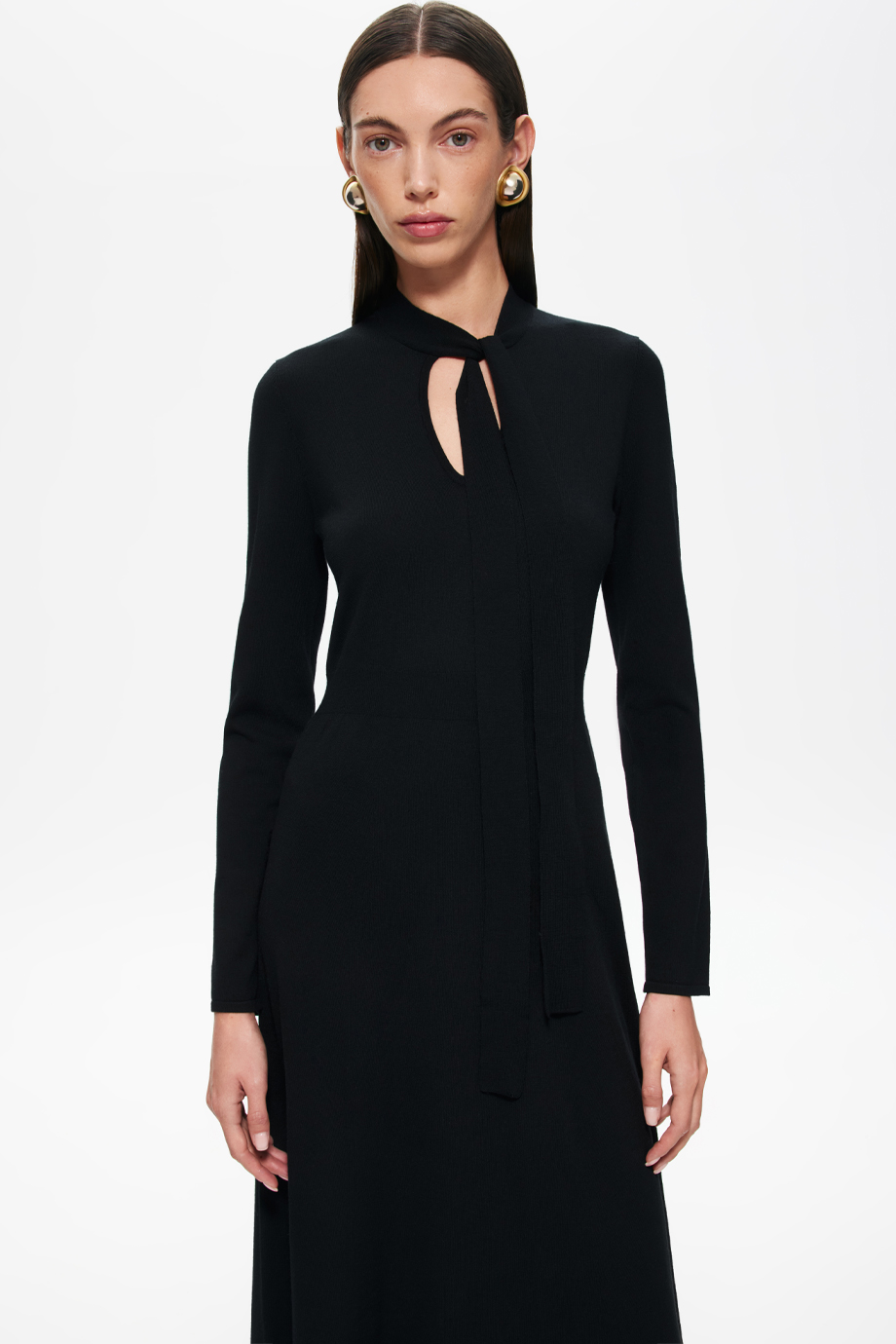 Платье из тонкой шерсти с бантом