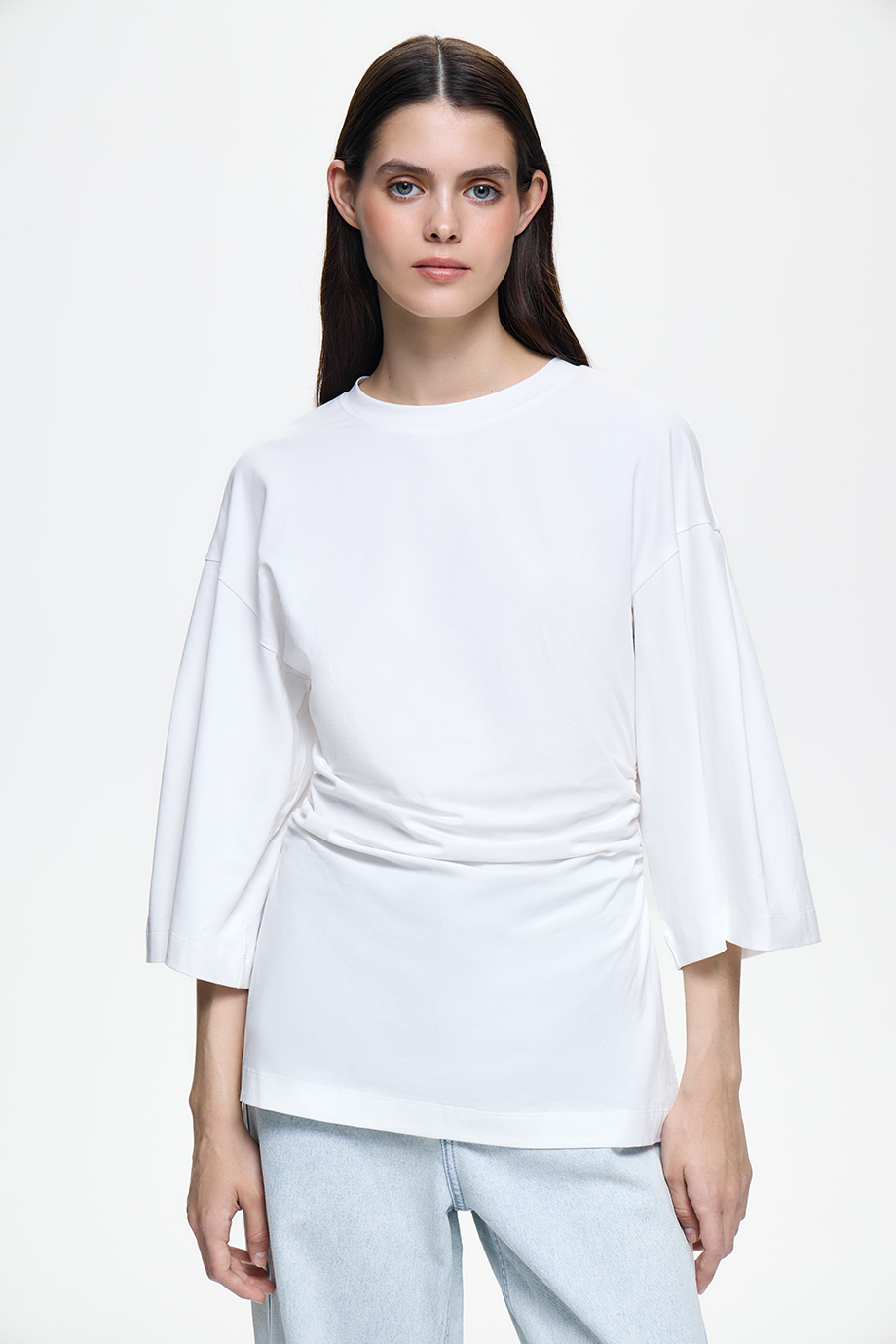 Футболка приталенная