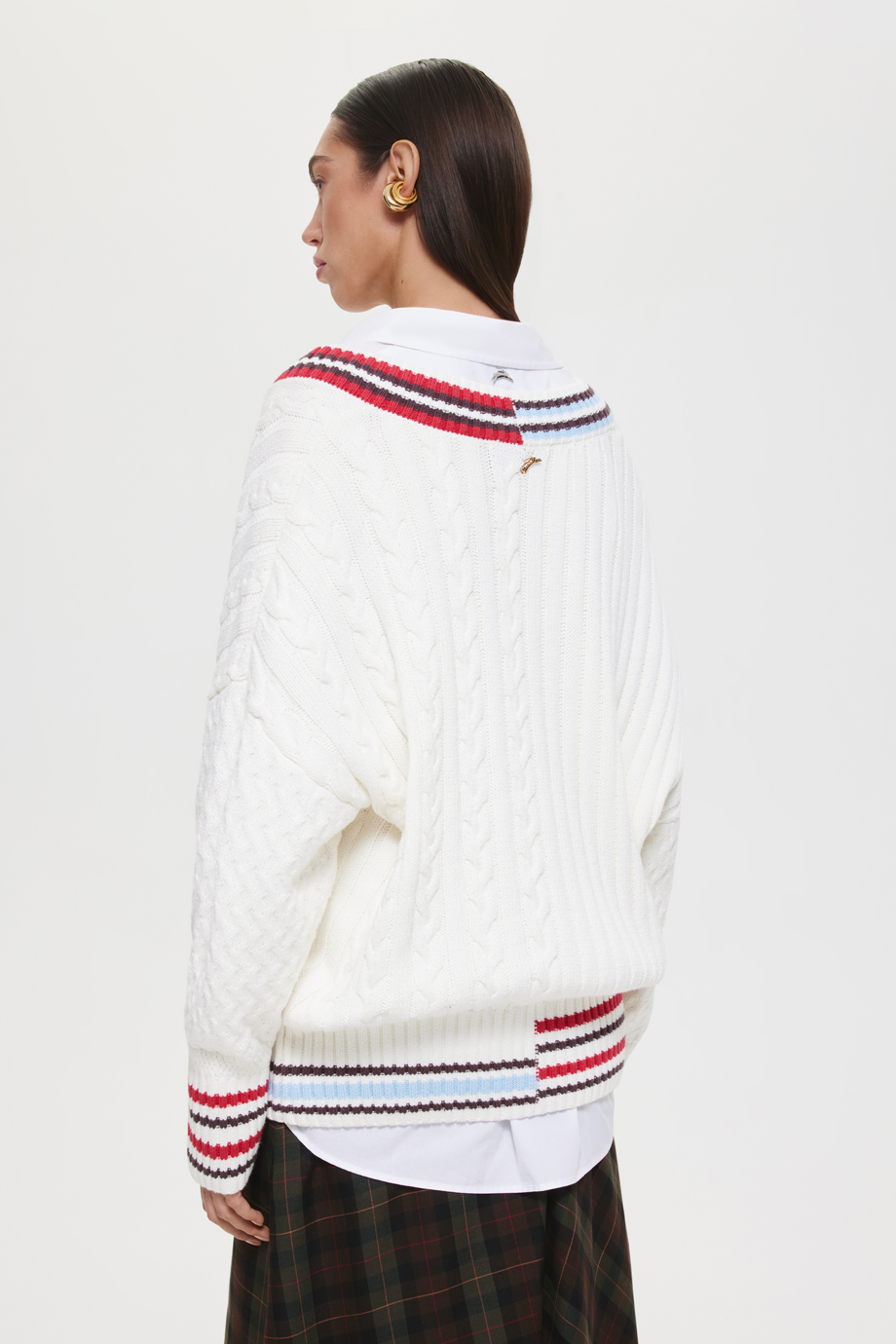 Джемпер с косами