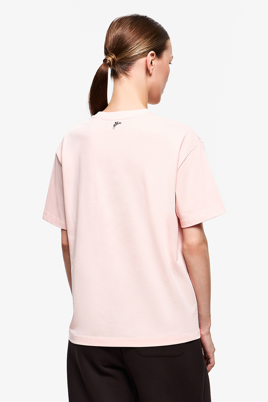 Футболка с вышивкой