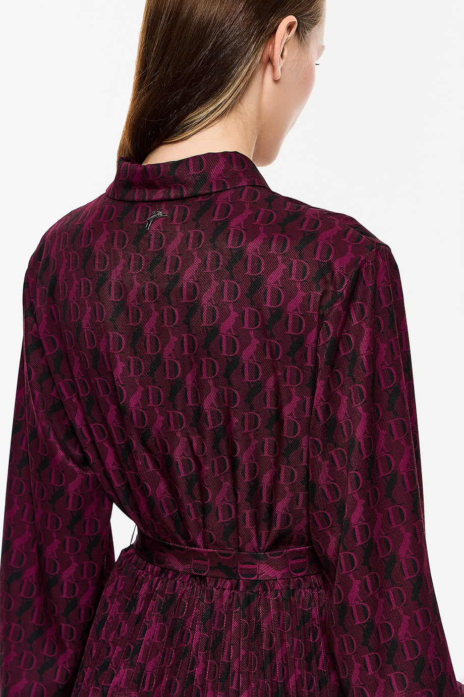 Платье с юбкой-плиссе