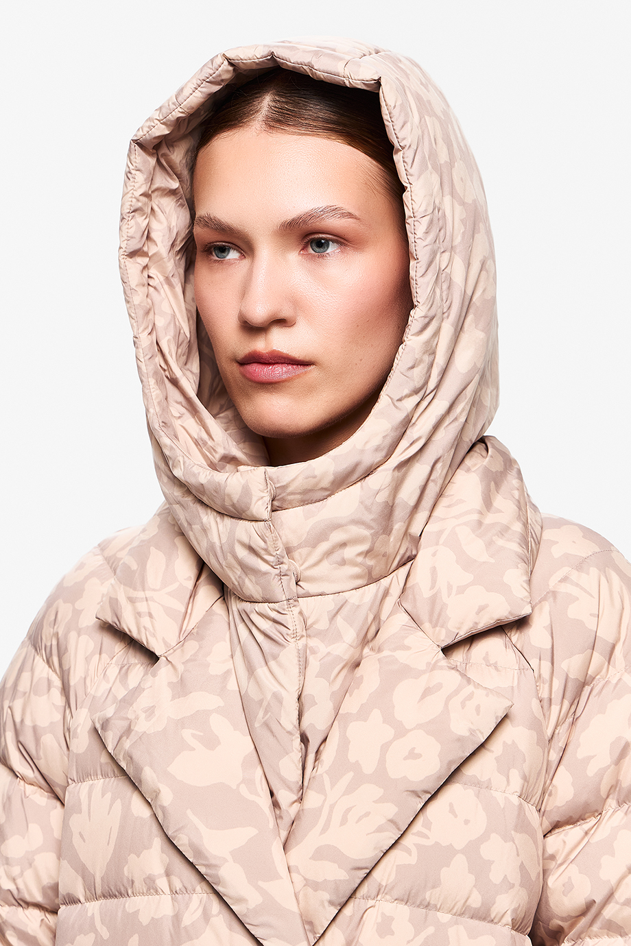 Пуховик легкий  со съемным воротником