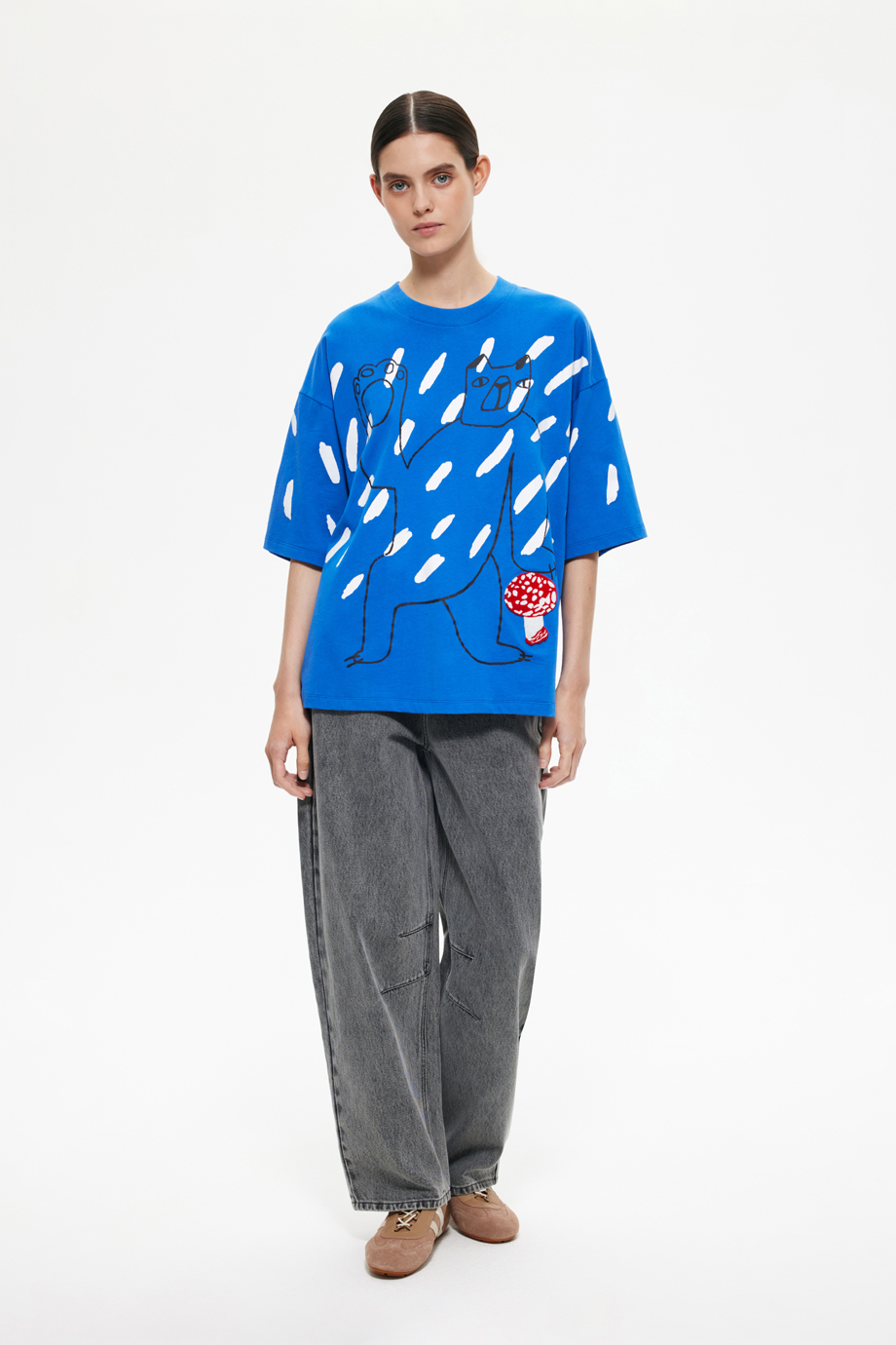 Футболка с вышивкой