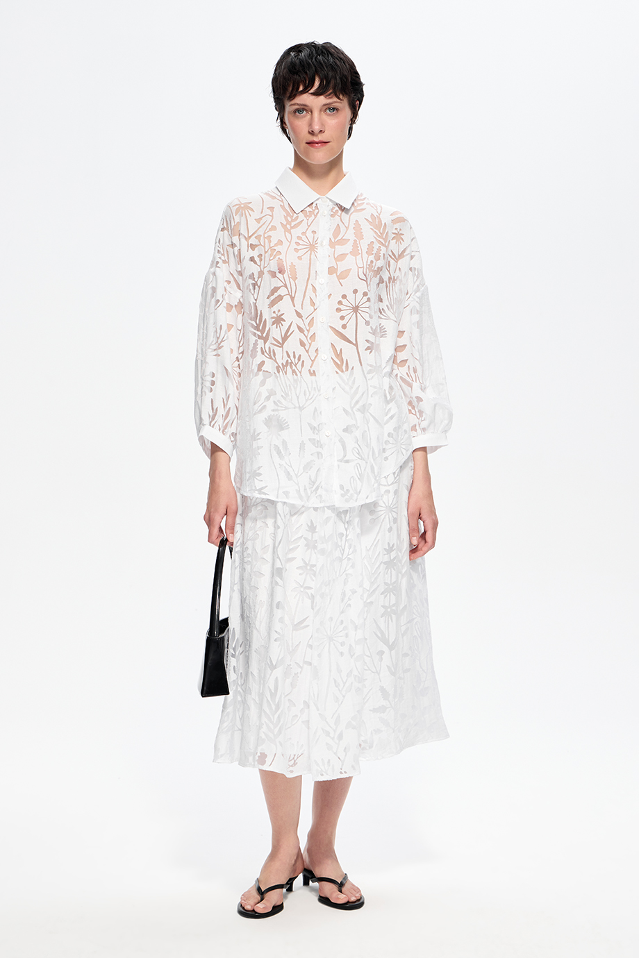 Блузка из деворе