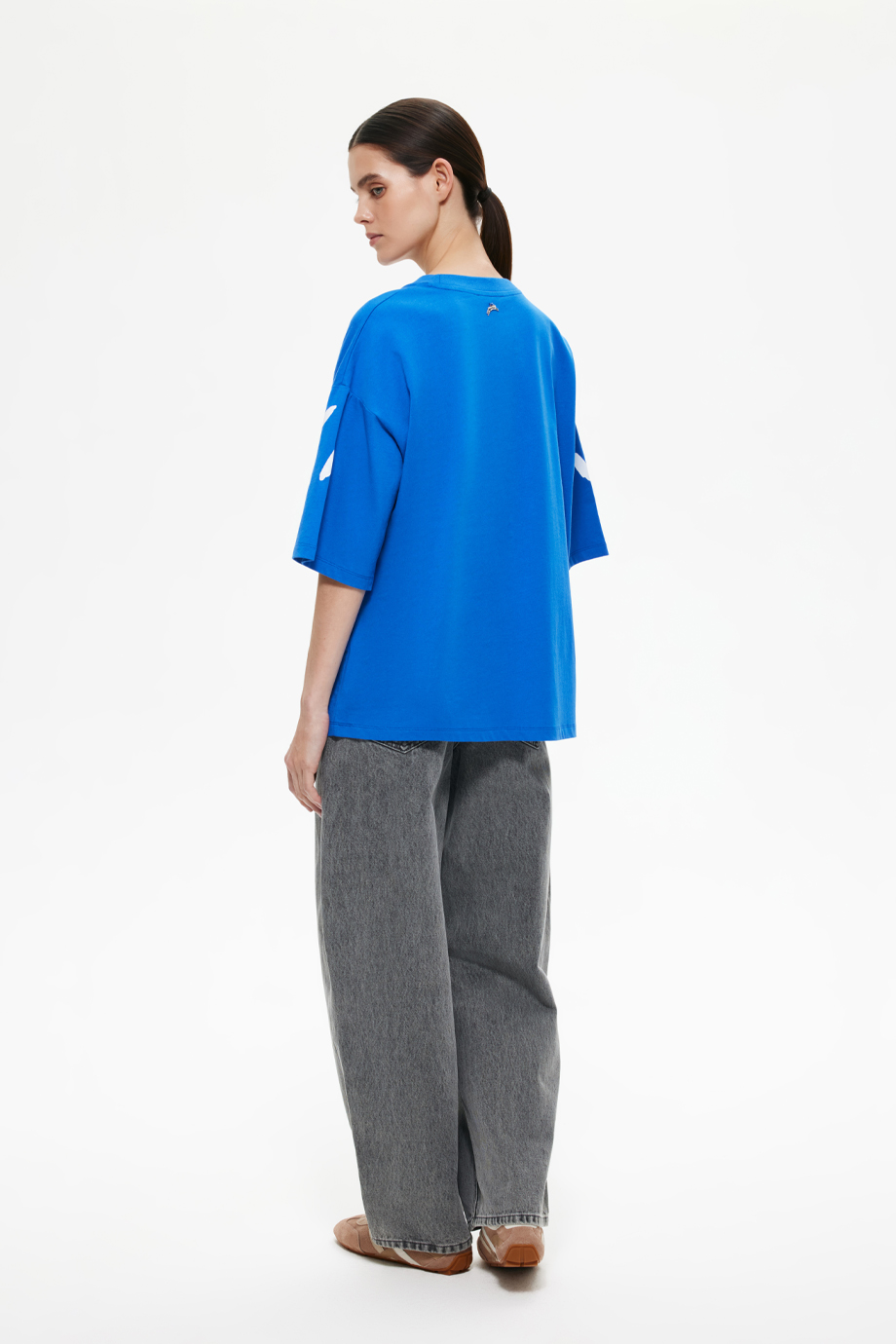 Футболка с вышивкой