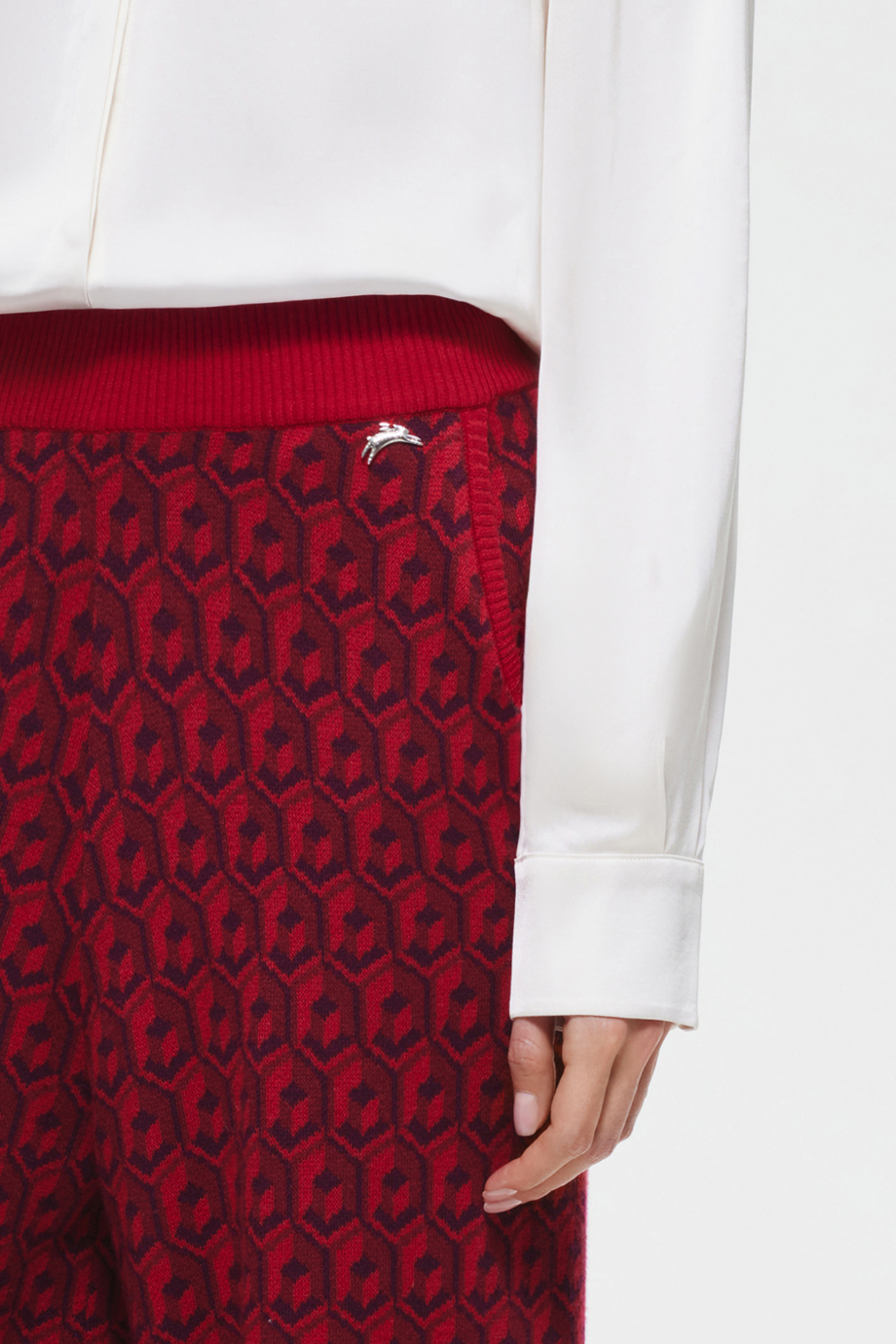 Брюки вязаные с лого-паттерном