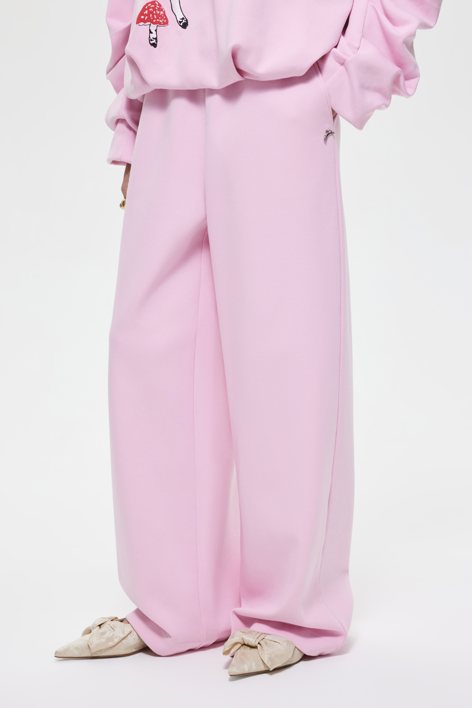 Брюки трикотажные широкие